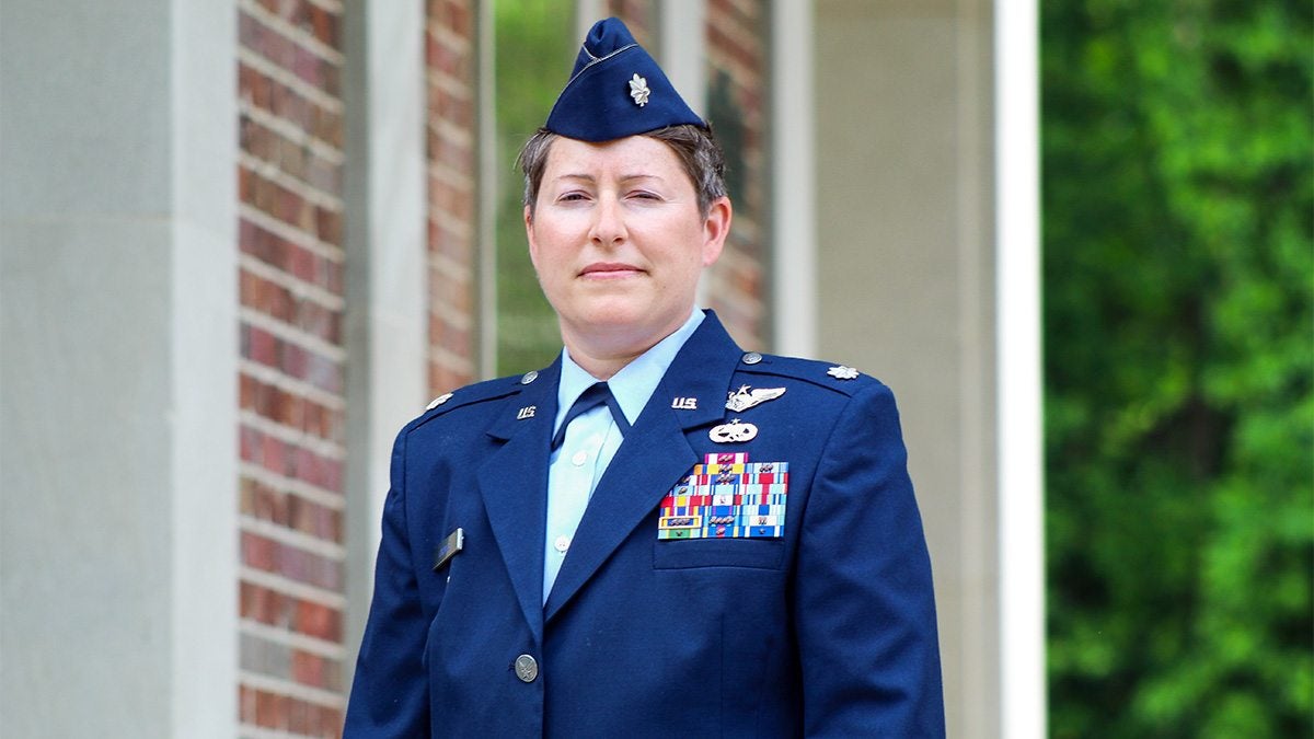 Headshot of Alison Cruise.